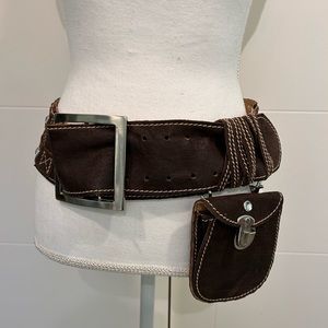 Vintage belt with bag